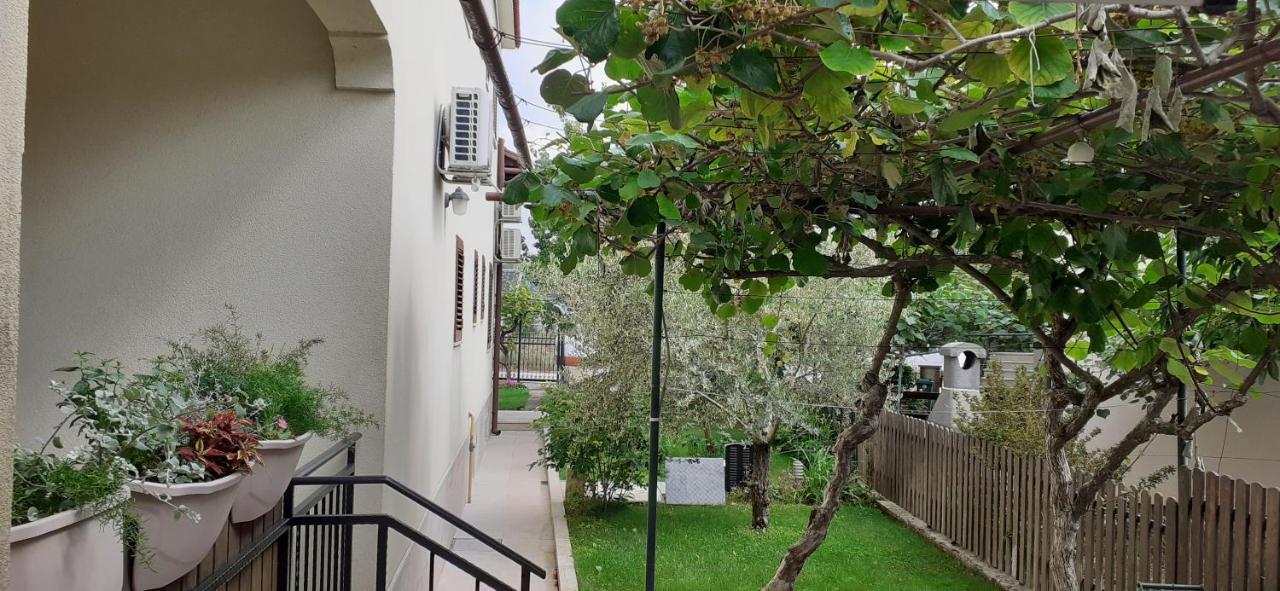 Adriatic Apartments Nada Фажана Екстер'єр фото